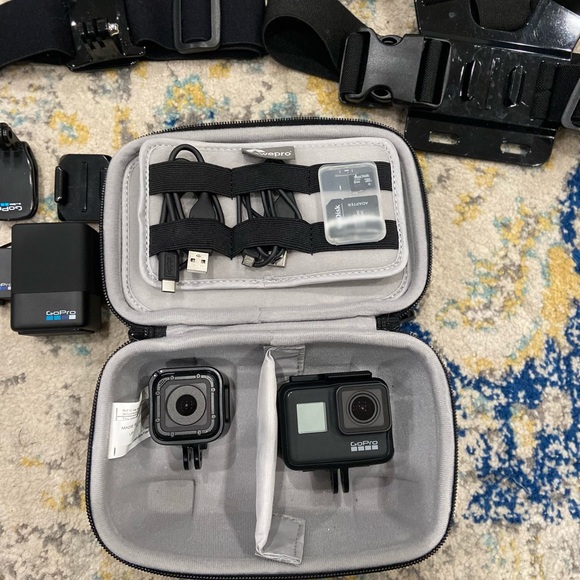 GoPro Bundle - Picture 3 of 3